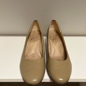 Classic Tan Women's Flats